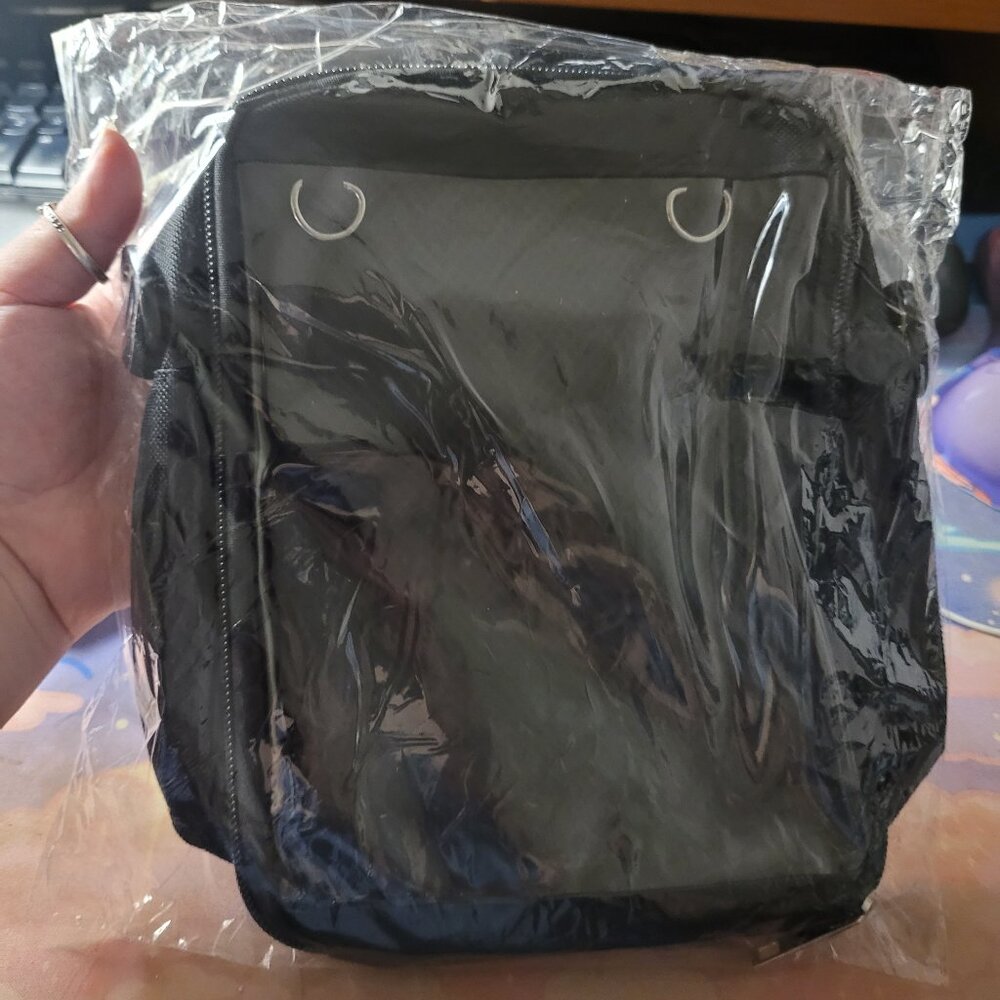 Vensivy Crossbody Shoulder Ita Bag for displaying pins